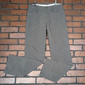 Patagonia Women's Convertible Adventure Pants - Roll Cuff Size 6‎